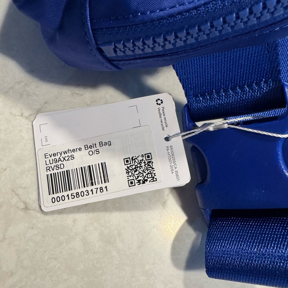 Buffalo Bills Lululemon belt bag - Picture 3 of 5